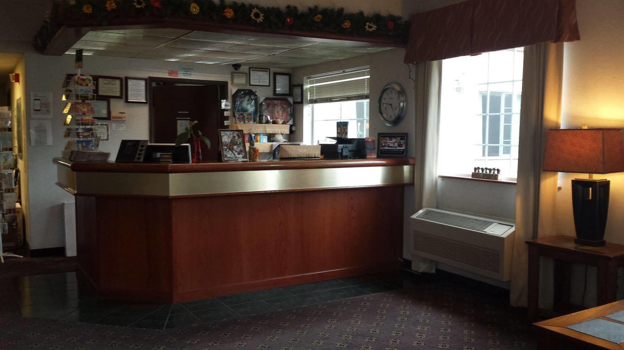 Omak Inn Extérieur photo